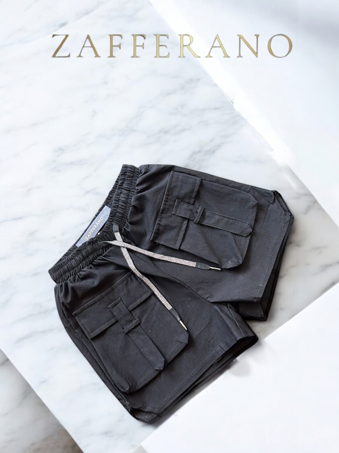 Short con Bolsas color beige